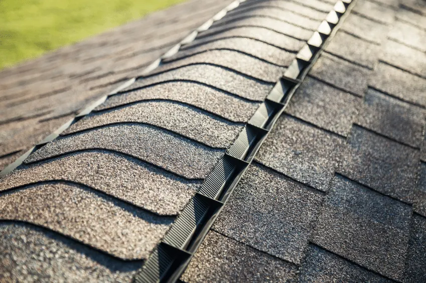 Close-up of an architectural shingle ridge line in good repair